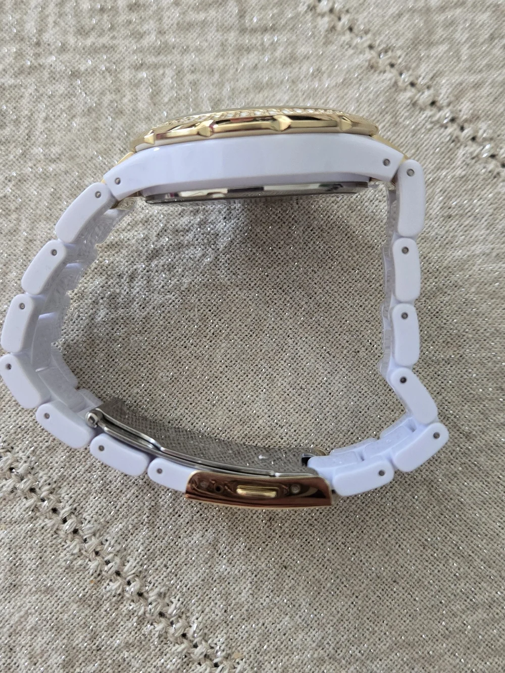 GUESS Women's White and Gold Crystal-Accent Silicone Watch - Picture 4 of 9